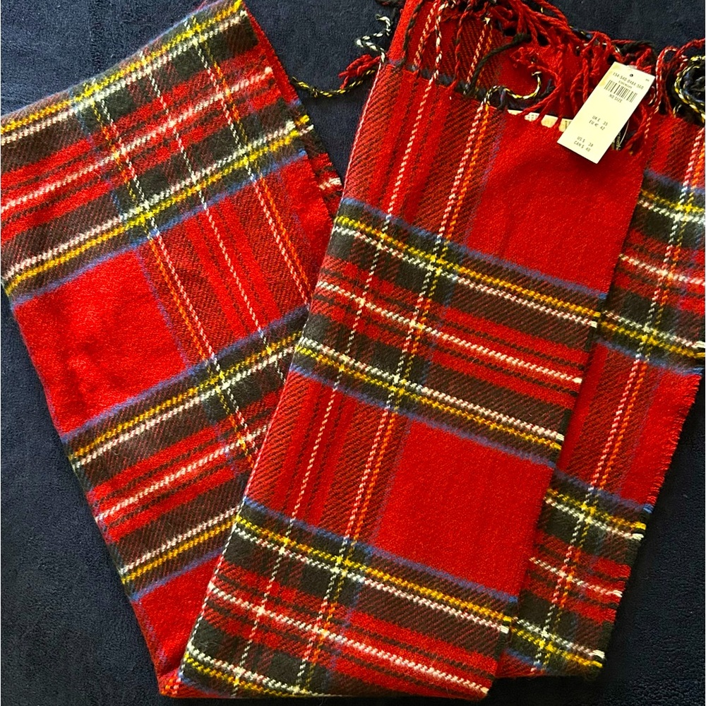 Abercrombie & Fitch Plaid Blanket Scarf